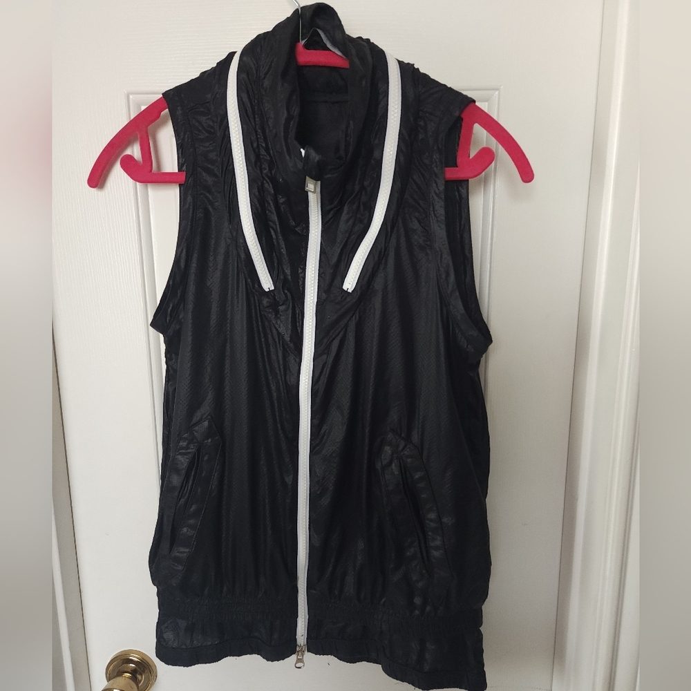 Stella McCartney Adidas vest